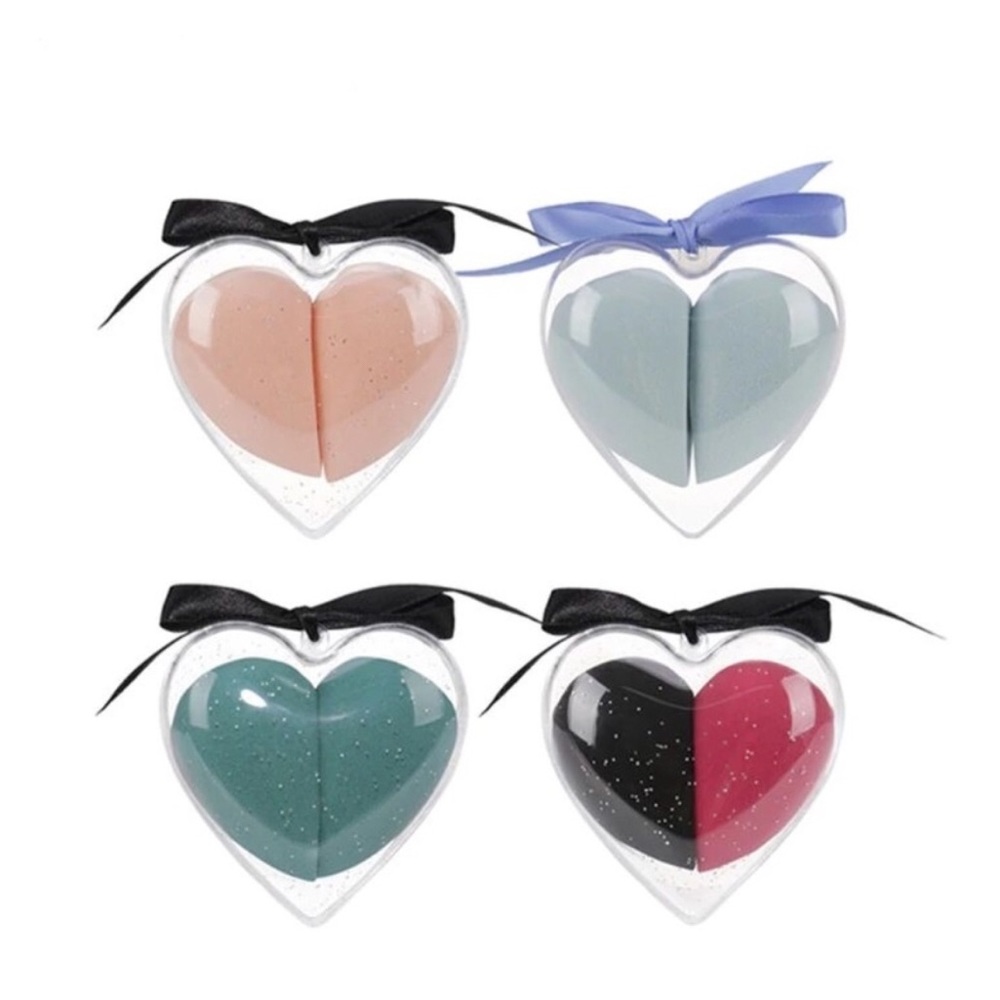 Makeup Sponges in Plastic Heart Case